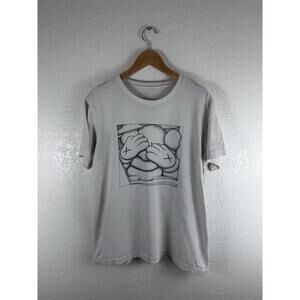 Uniqlo UT KAWS Style Graphic T Shirt Mens Large Beige X Eyes Art Streetwear